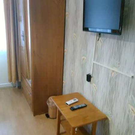 Father's House Πανσιόν